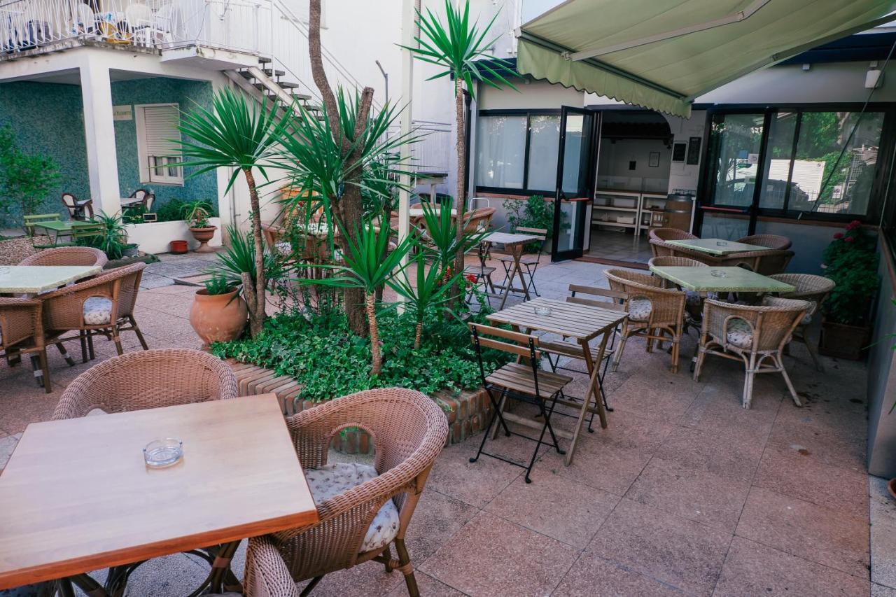Hotel Jolie Riccione Exteriör bild