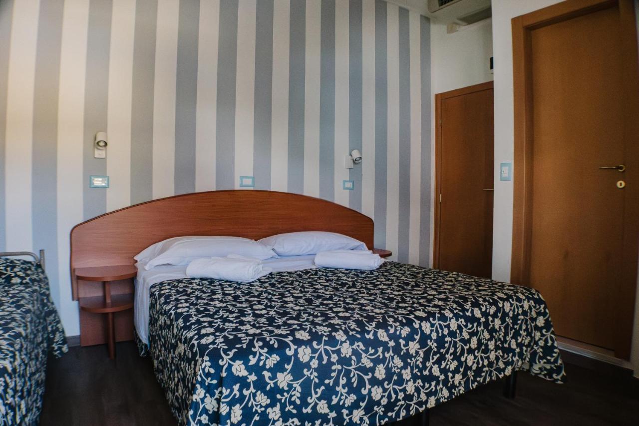 Hotel Jolie Riccione Exteriör bild